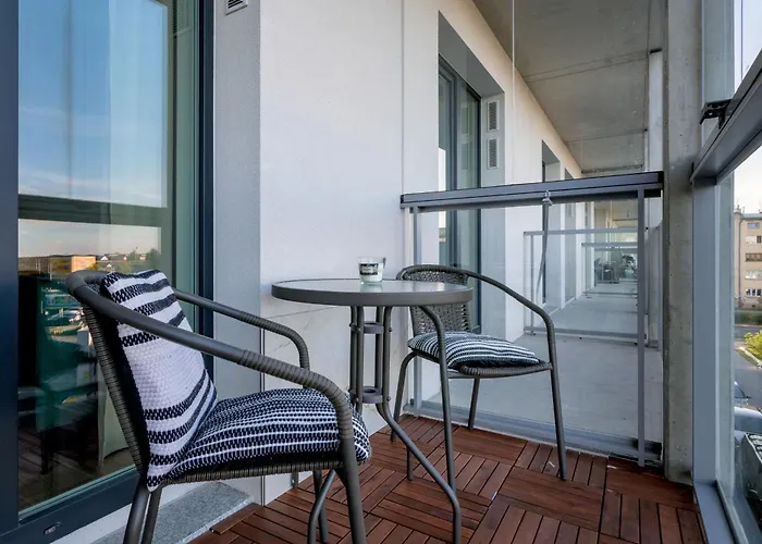 Rentplanet - Hallera Apartmán *