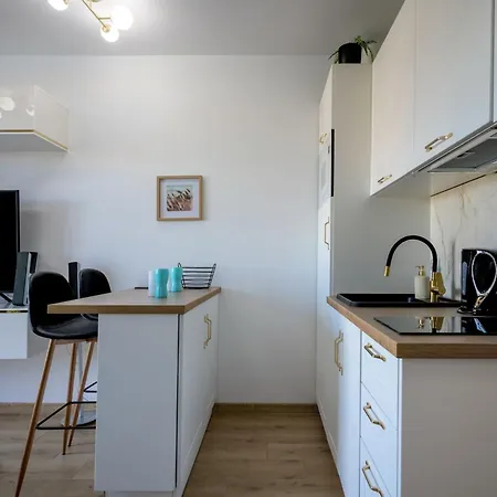 Rentplanet - Hallera דירה *