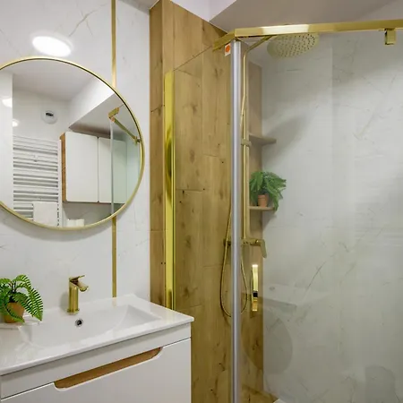 Rentplanet - Hallera * ורוצלב